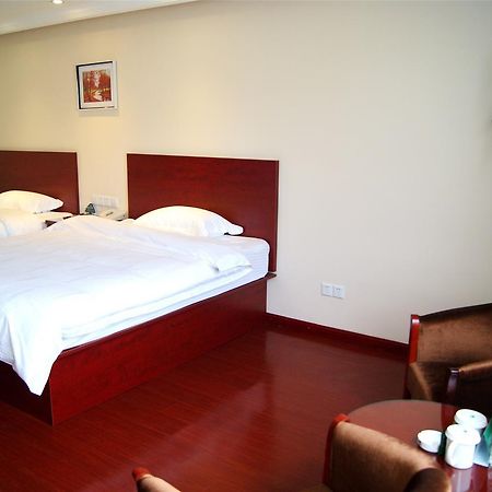 Greentree Alliance Guangxi Hezhou Babu District Lingfeng Square Hotel Exterior foto