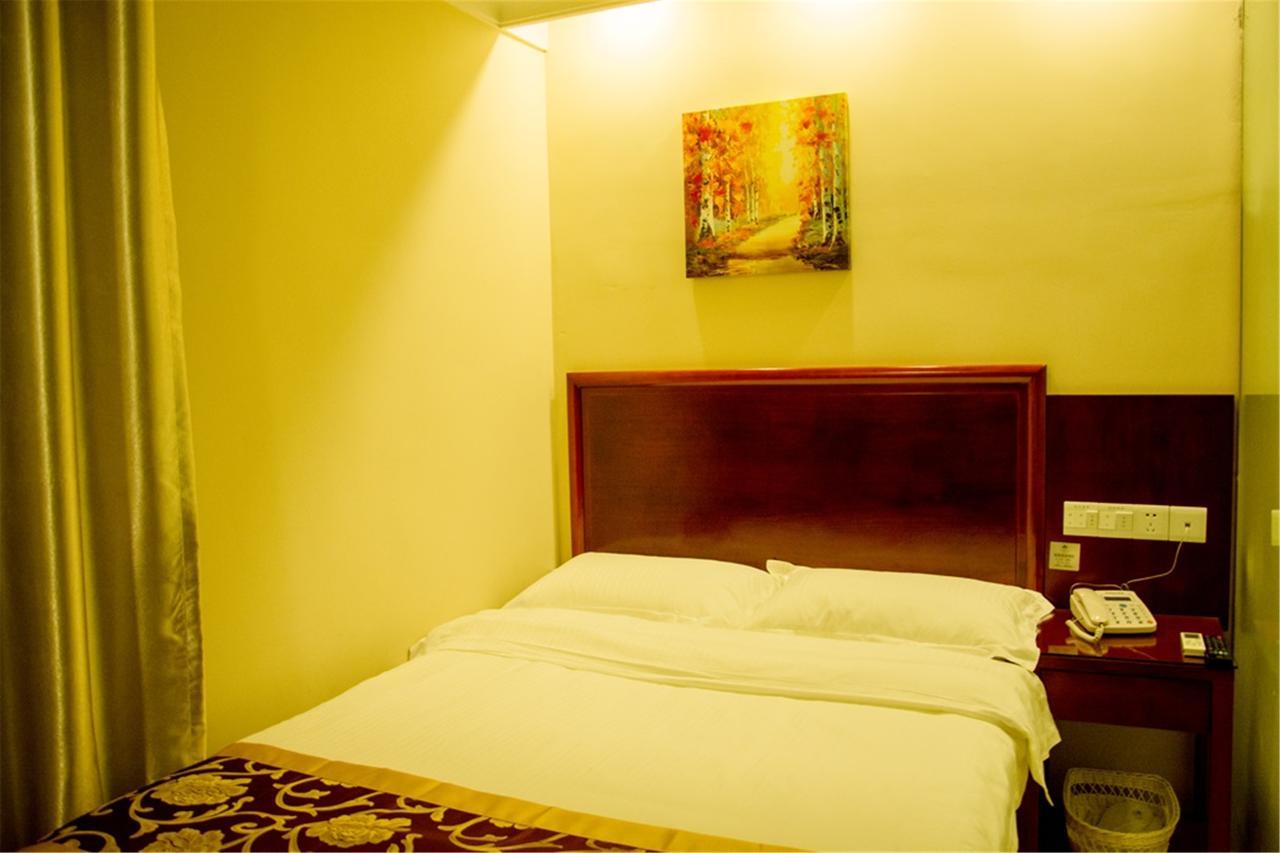 Greentree Alliance Guangxi Hezhou Babu District Lingfeng Square Hotel Exterior foto