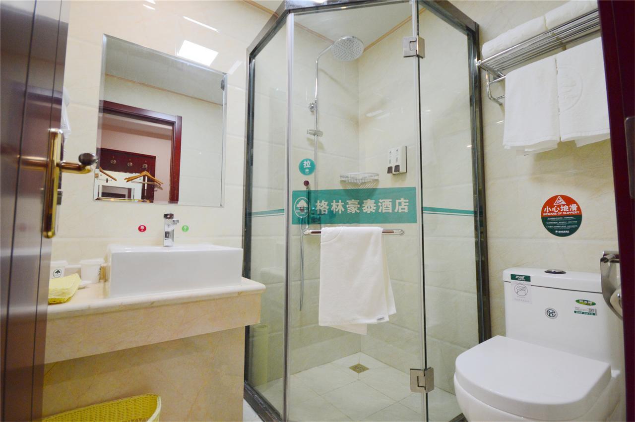 Greentree Alliance Guangxi Hezhou Babu District Lingfeng Square Hotel Exterior foto
